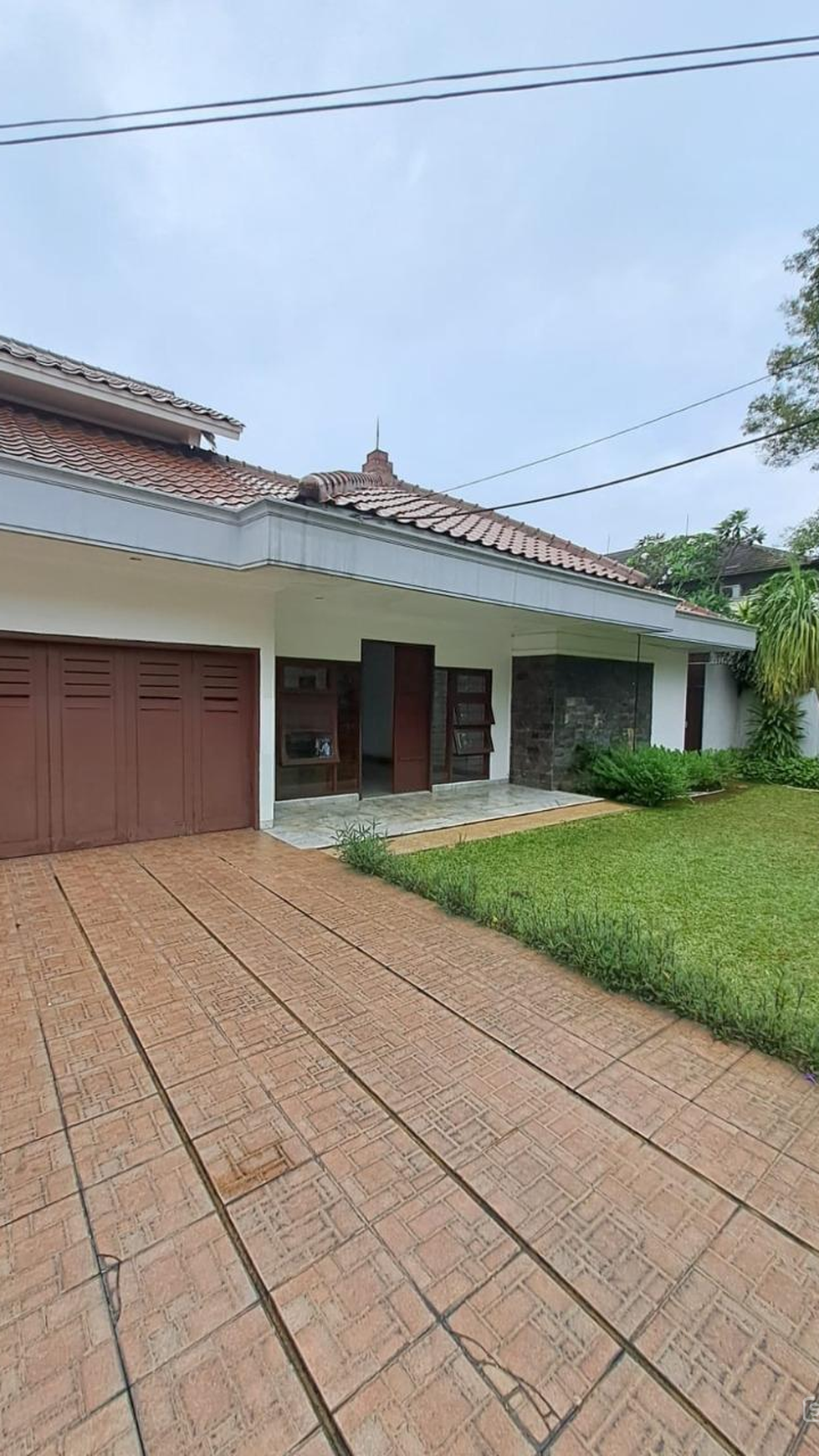 Rumah Siap Huni Lingkungan Tenang Area Kemang Dalam