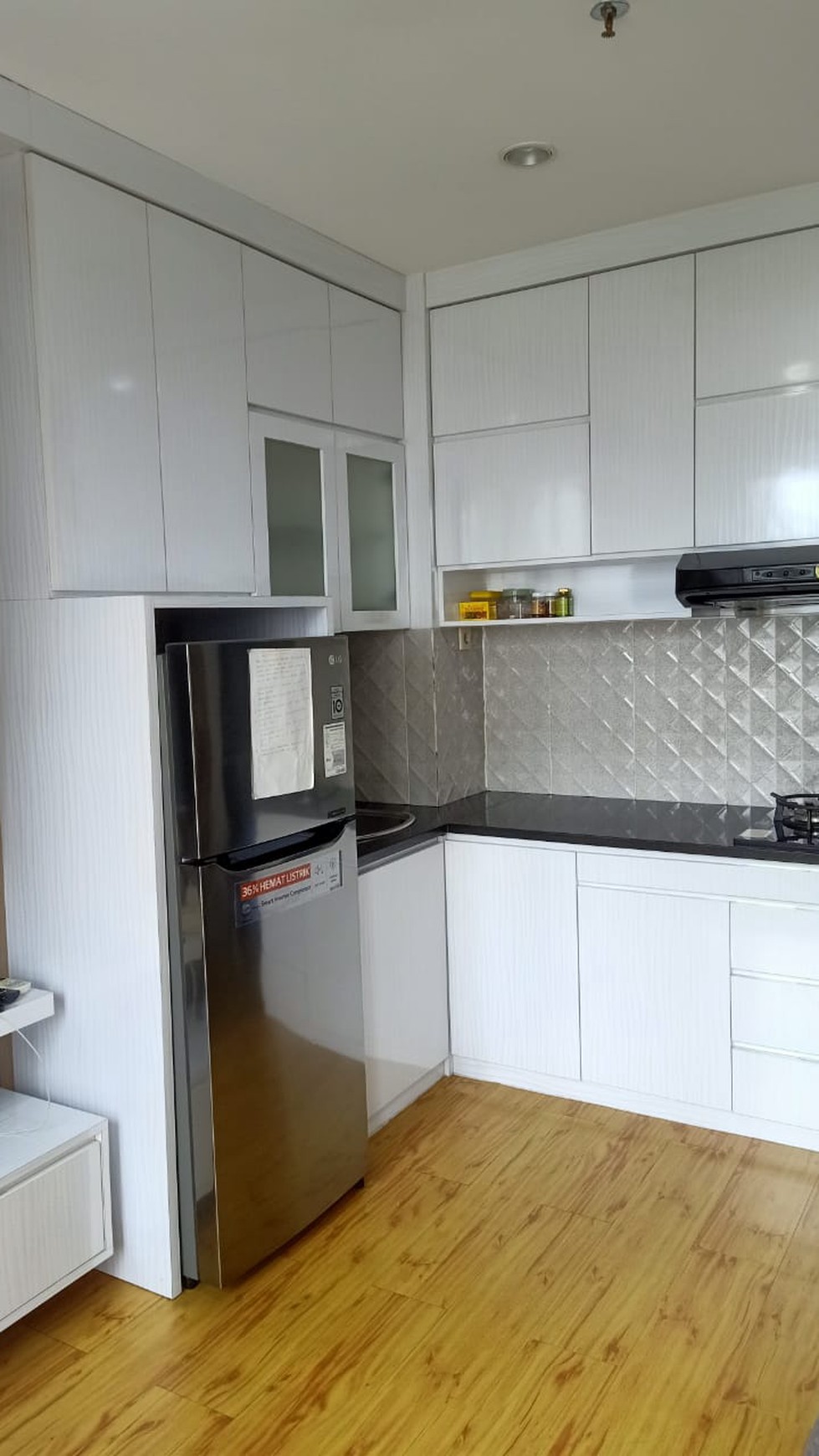 Apartemen Tiffolia siap huni full Furnished ,Lokasi Ok di Pulomas 