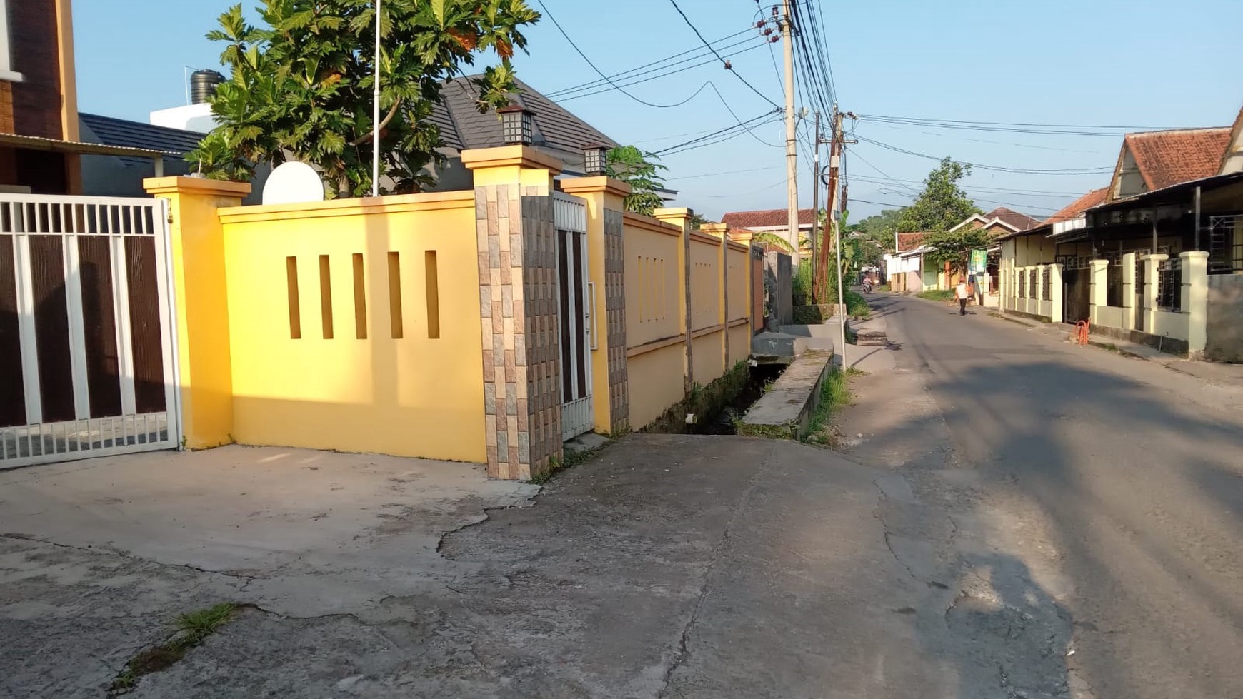 Rumah bagus, dengan pemandangan yang sejuk dan Asri 