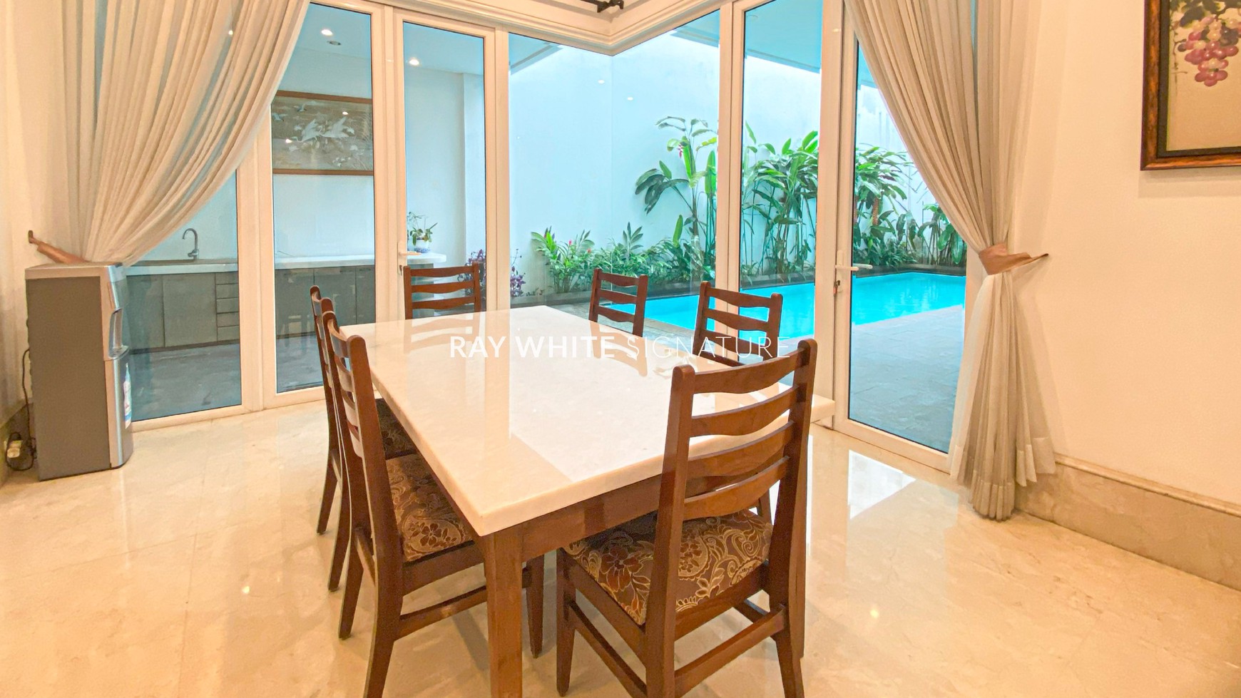 Exclusive Luxury and Tranquil House for Rent in Prime Location Mega Kuningan Area