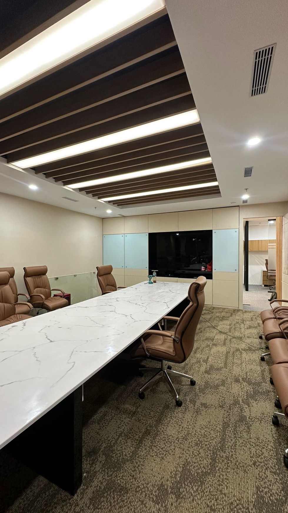 Dijual Office Space Sopo Del Tower Full Furnished Mega Kuningan