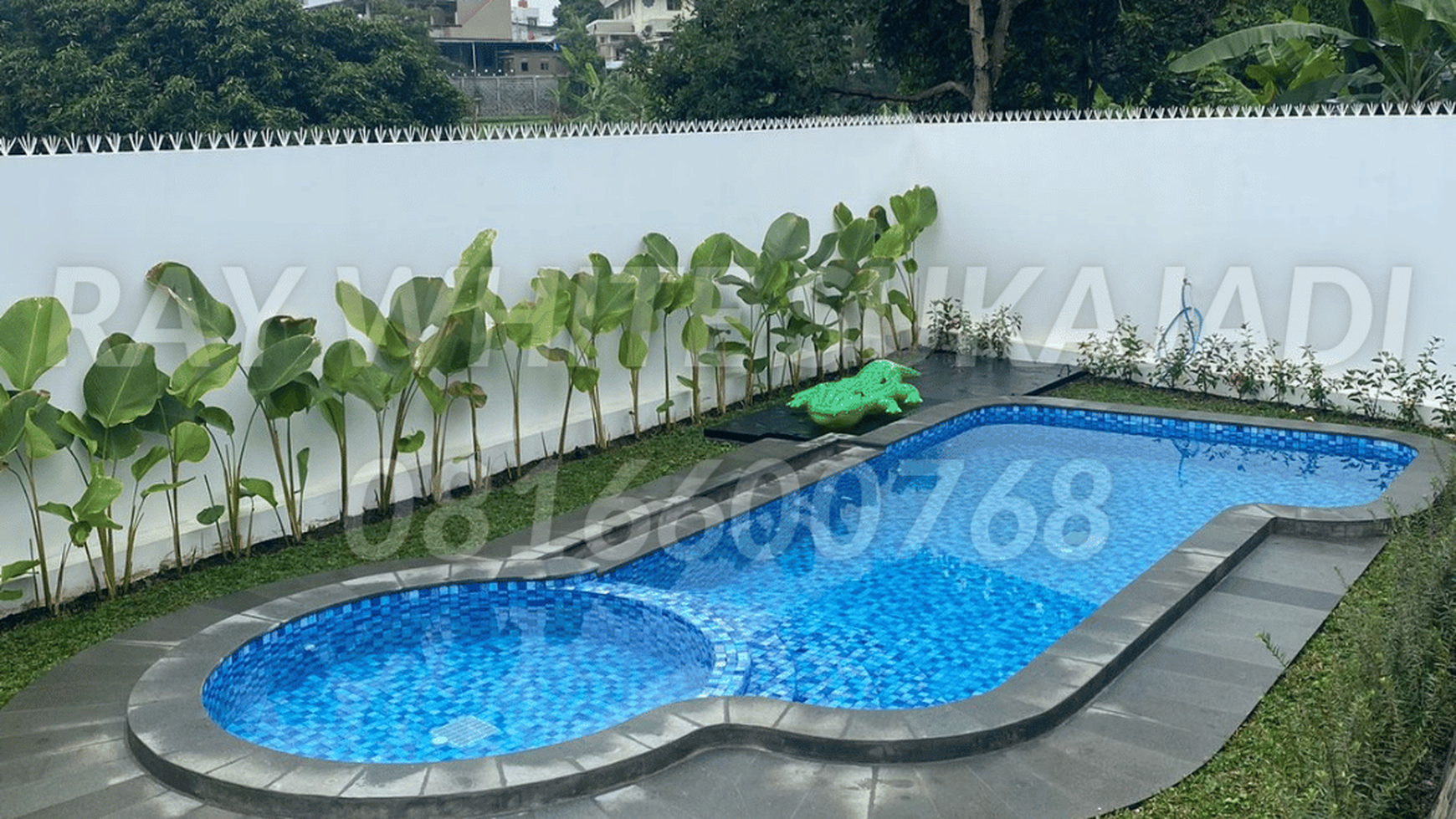 Rumah Hitung Tanah Area Cipete