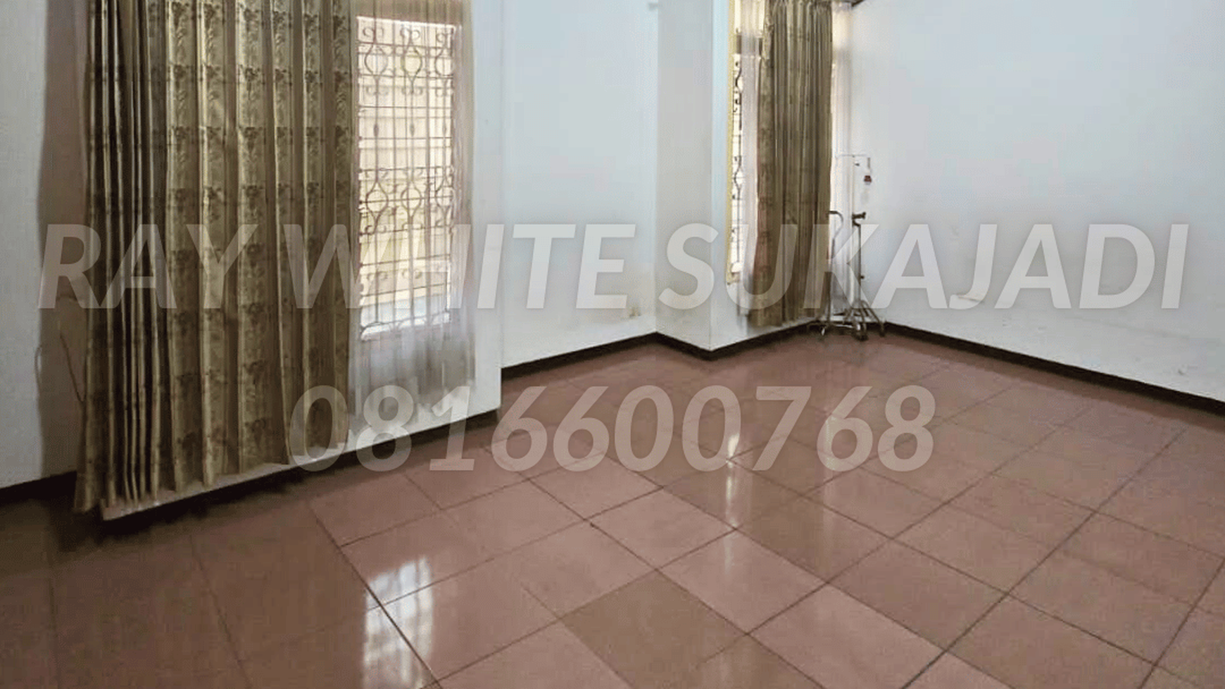 Rumah Hitung Tanah Area Cipete