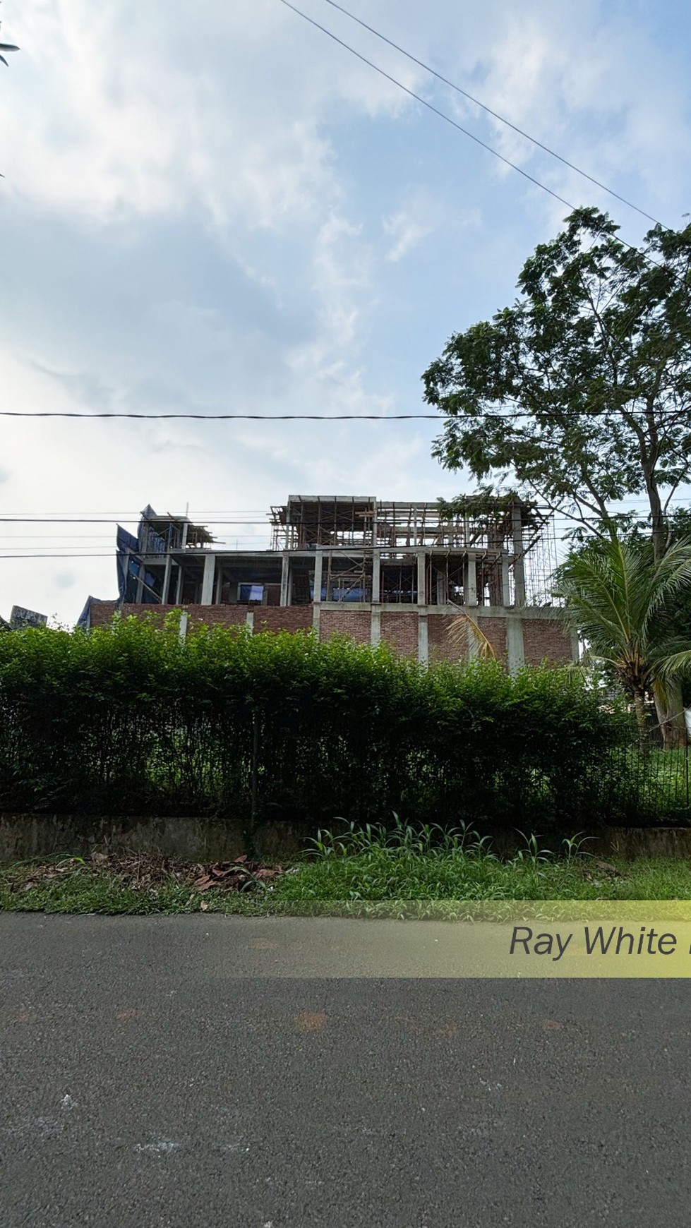 Rumah Hitung Tanah Area Cipete