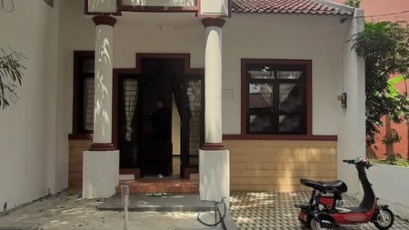 Rumah siap huni di Bintaro Jaya 9