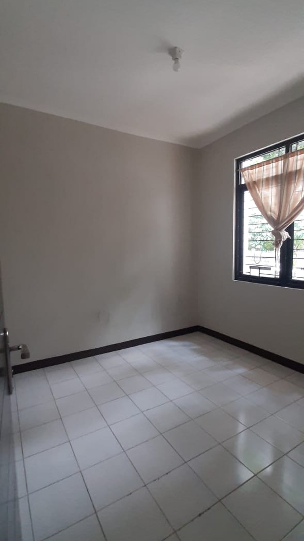 Rumah siap huni di Bintaro Jaya 9