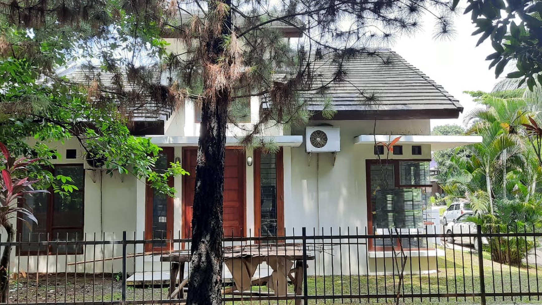 Rumah siap huni di Bintaro Jaya 9