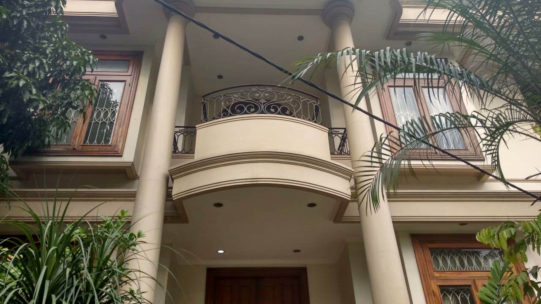 Hunian LUX di pondok indah