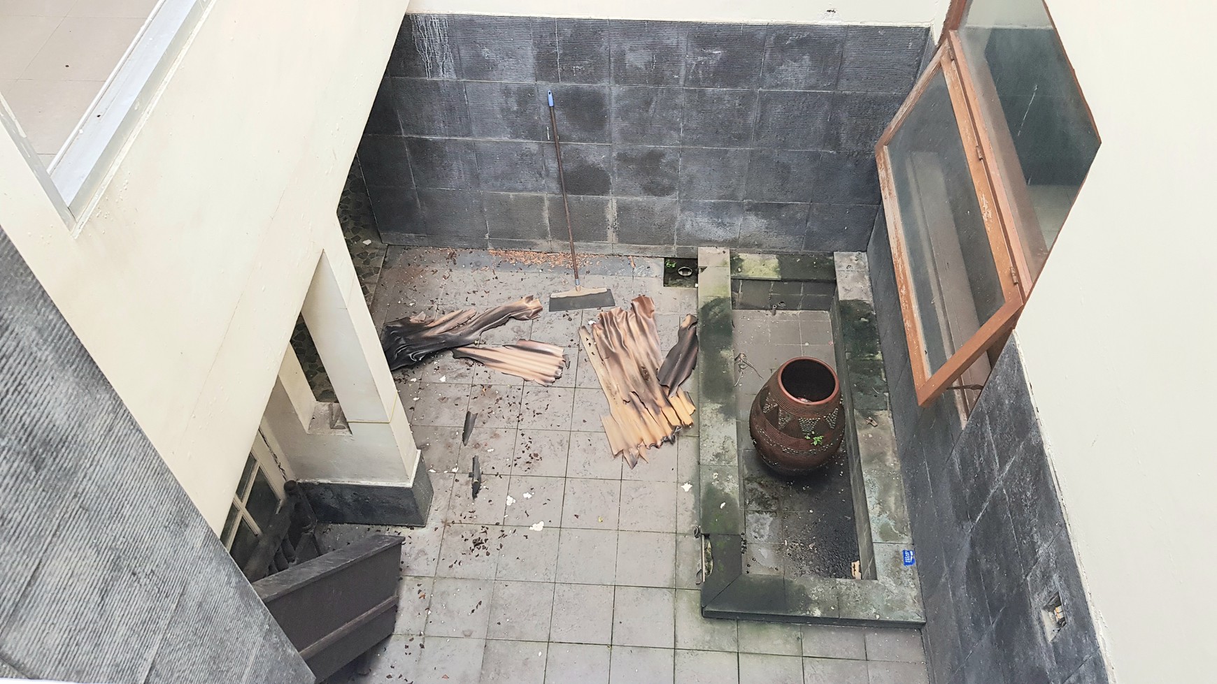 Rumah dalam komplek dibawah harga Apraisal, Ciputat , Tangerang Selatan  