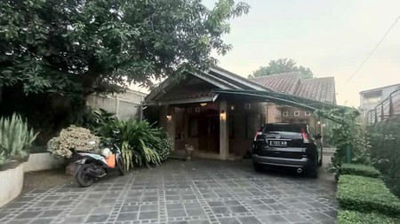 Rumah Luxury, Asri, Bagus lingkungan aman dan nyaman siap huni di Ciputat.