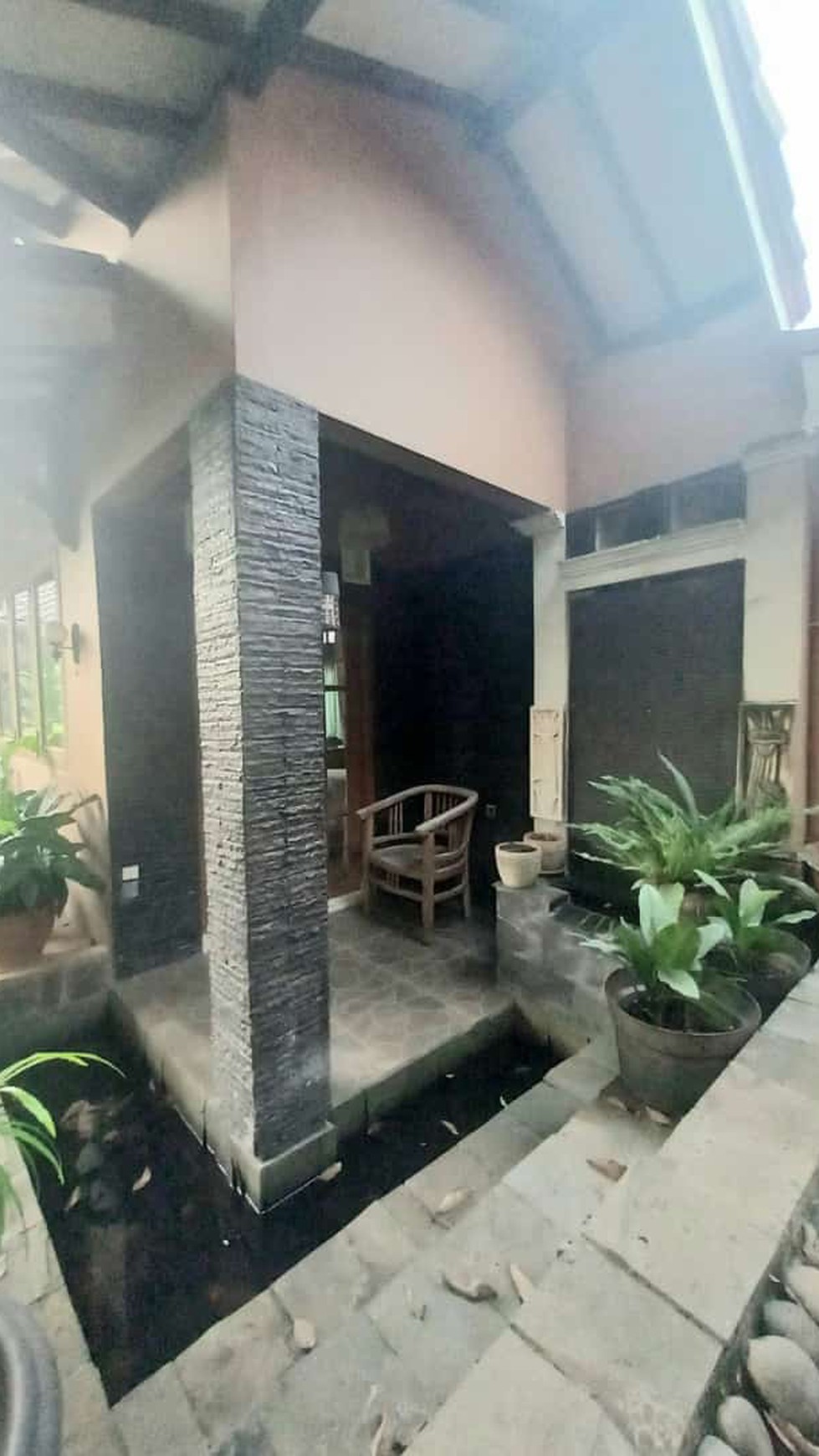 Rumah Luxury, Asri, Bagus lingkungan aman dan nyaman siap huni di Ciputat.