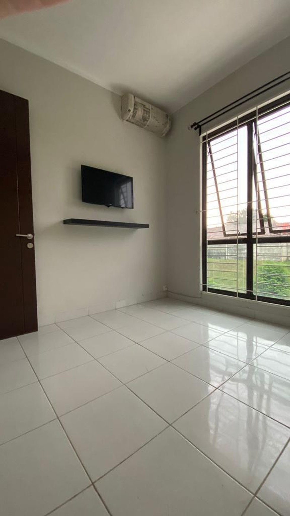 Rumah Bagus, Lingkungan Nyaman dalam Cluster di Serpong.