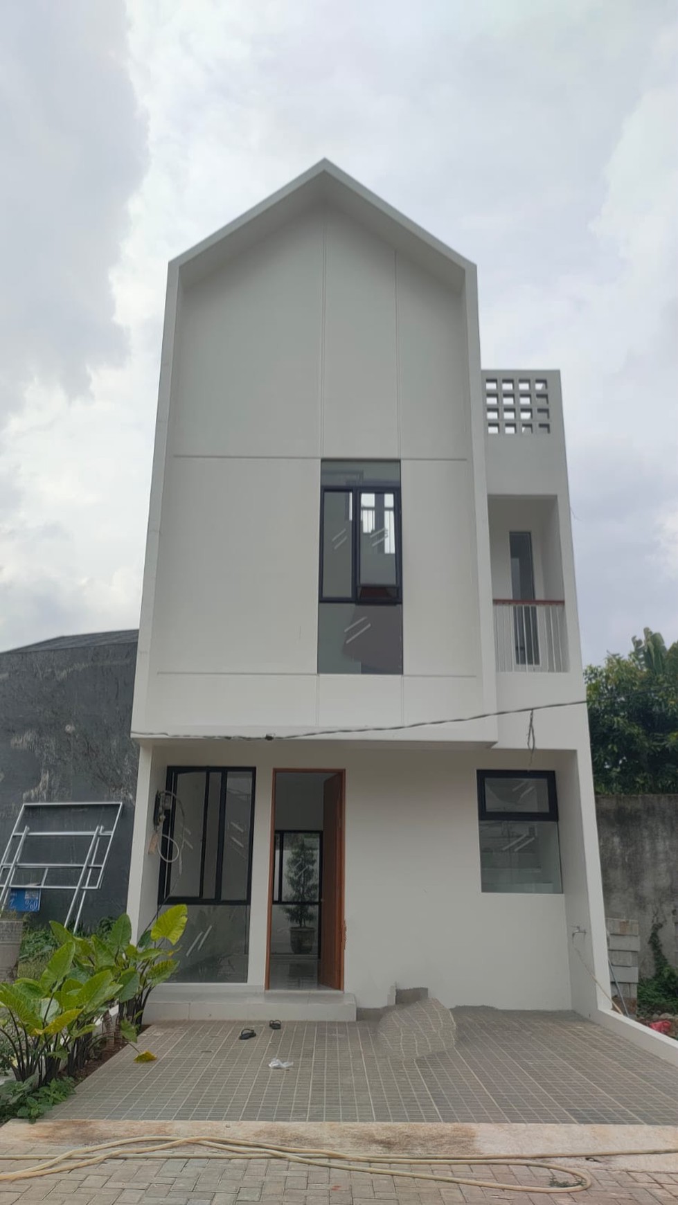 Rumah brand new siap huni di Cipete jakarta