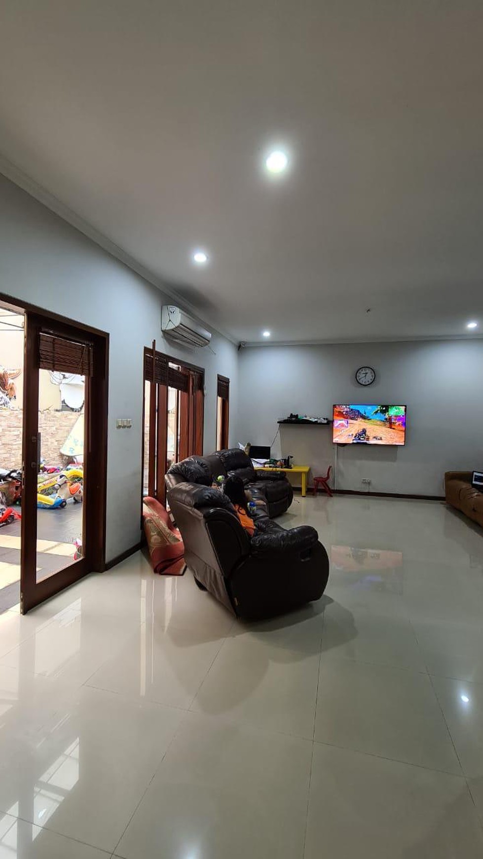 Rumah 2 Lantai, dalam Cluster di Bintaro.