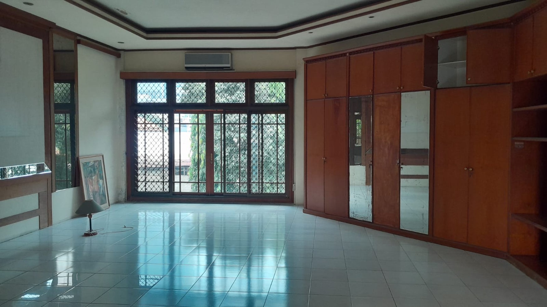 Rumah Mewah Strategis di Patra Kuningan,  Jakarta Selatan.