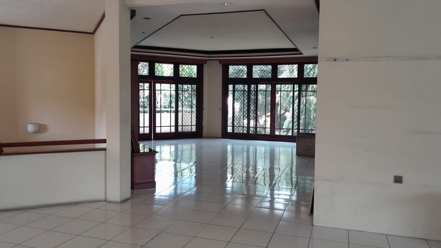 Rumah Mewah Strategis di Patra Kuningan,  Jakarta Selatan.