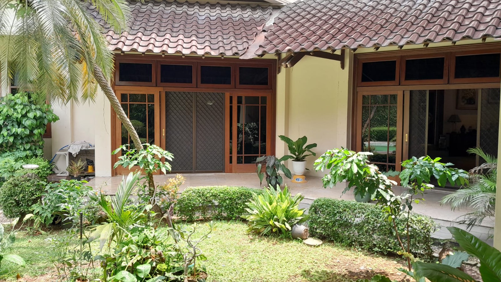 Rumah Mewah Strategis di Patra Kuningan,  Jakarta Selatan.