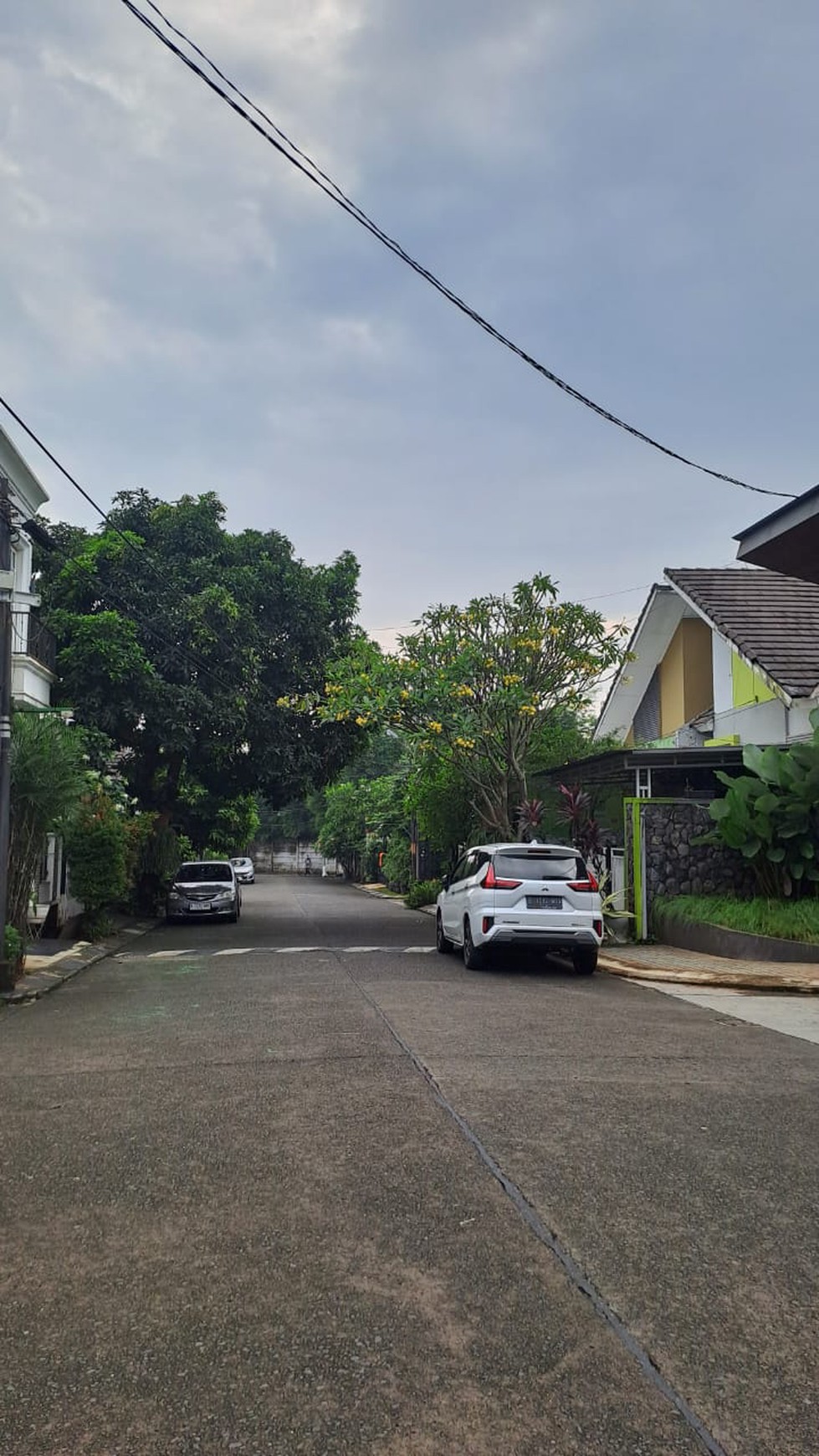 Rumah Minimalis dan Lokasi Strategis @Pondok Cabe