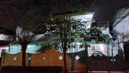 Rumah Ngantong Kondisi Bagus Apik Rapi Terawat Seperti Baru di Bintaro Sektor 9