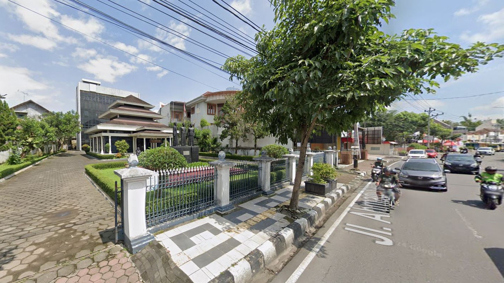 Gedung Cocok untuk Perkantoran Lokasi Tengah Kota Magelang