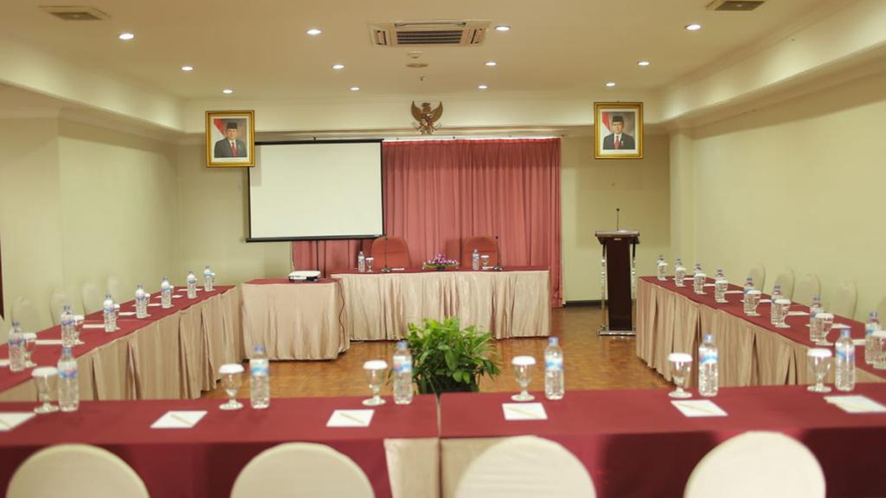 DIJUAL HOTEL BINTANG 3  WETA INTERNATIONAL HOTEL SURABAYA