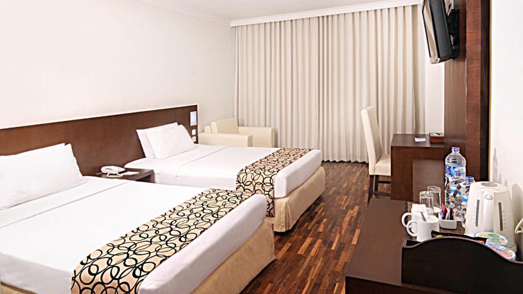 DIJUAL HOTEL BINTANG 3  WETA INTERNATIONAL HOTEL SURABAYA