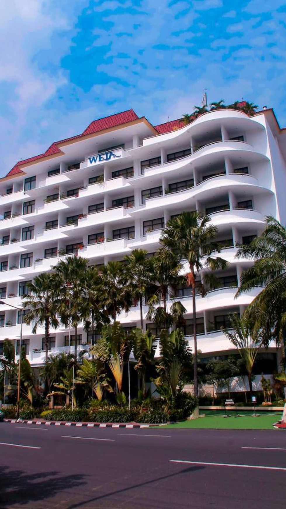 DIJUAL HOTEL BINTANG 3  WETA INTERNATIONAL HOTEL SURABAYA