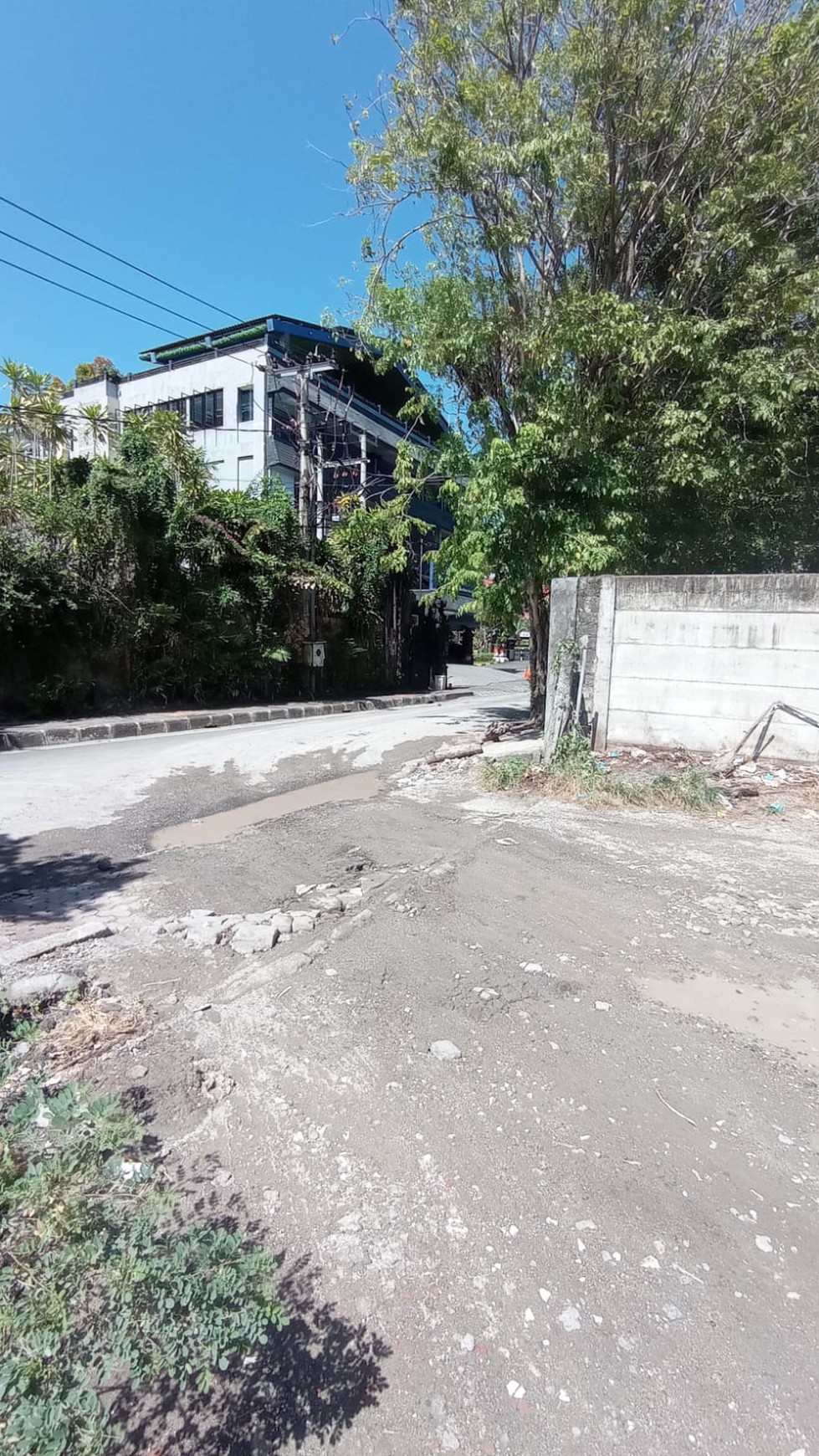 1723. Dijual Cepat tanah Beachfront di area Kuta Pantai Jerman Bali