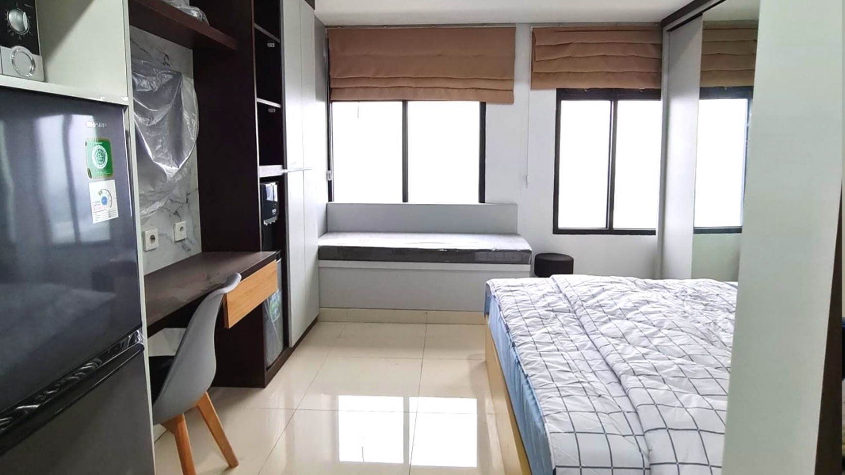 Apartemen Studio Full Furnished Dijual di Chadstone Mall Pollux Cikarang - Lokasi Strategis, View Jalan Utama!