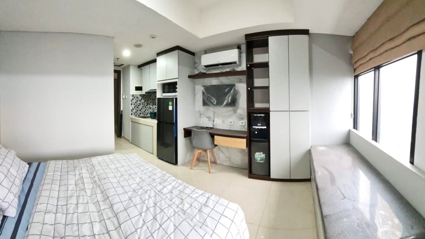 Apartemen Studio Full Furnished Dijual di Chadstone Mall Pollux Cikarang - View Jalan Utama, sangat strategis !