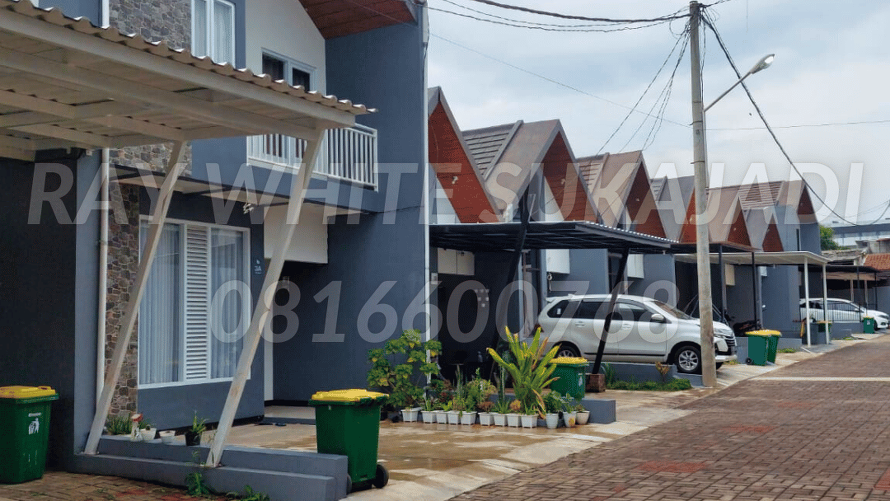 Rumah Cantik Minimalis Cihanjuang Bawah