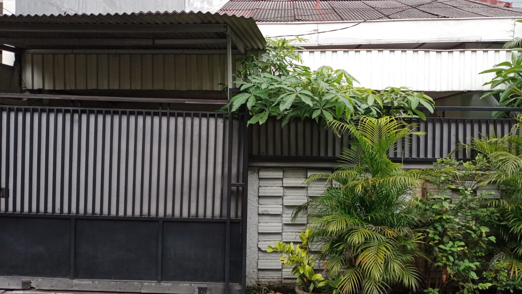 Rumah di Bendungan Hilir, Pejompongan, Jakarta Pusat