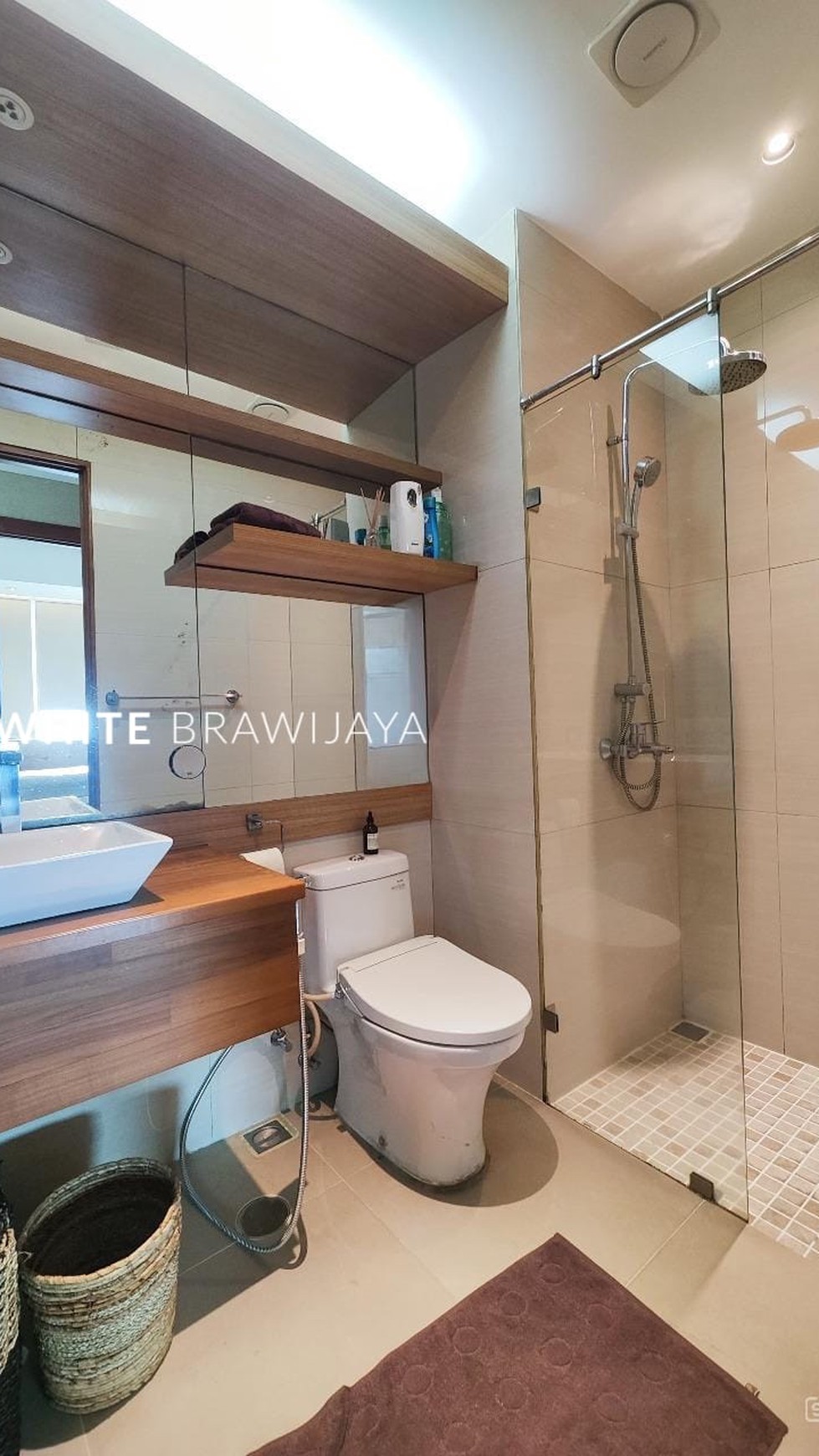 Rumah Hitung Tanah Area Cipete