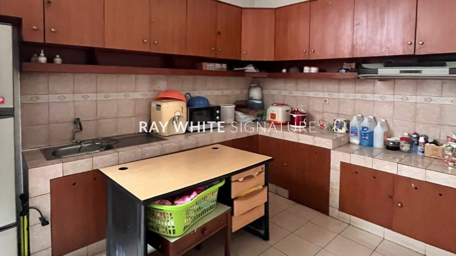 Rumah Hitung Tanah Area Cipete