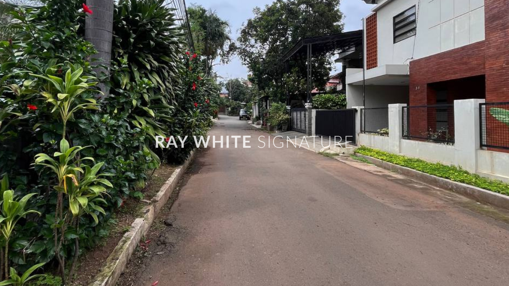 Rumah Hitung Tanah Area Cipete