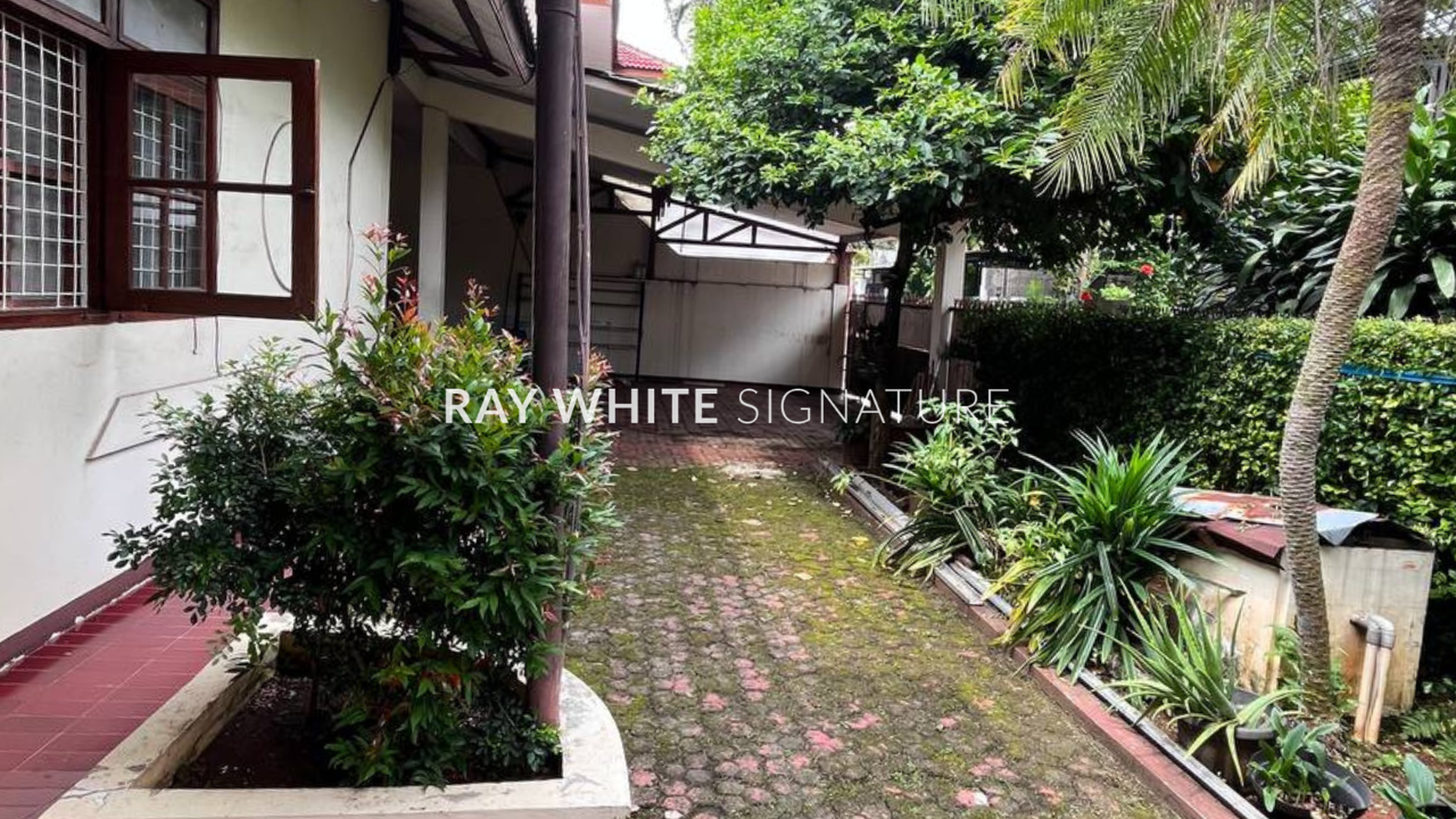 Rumah Hitung Tanah Area Cipete