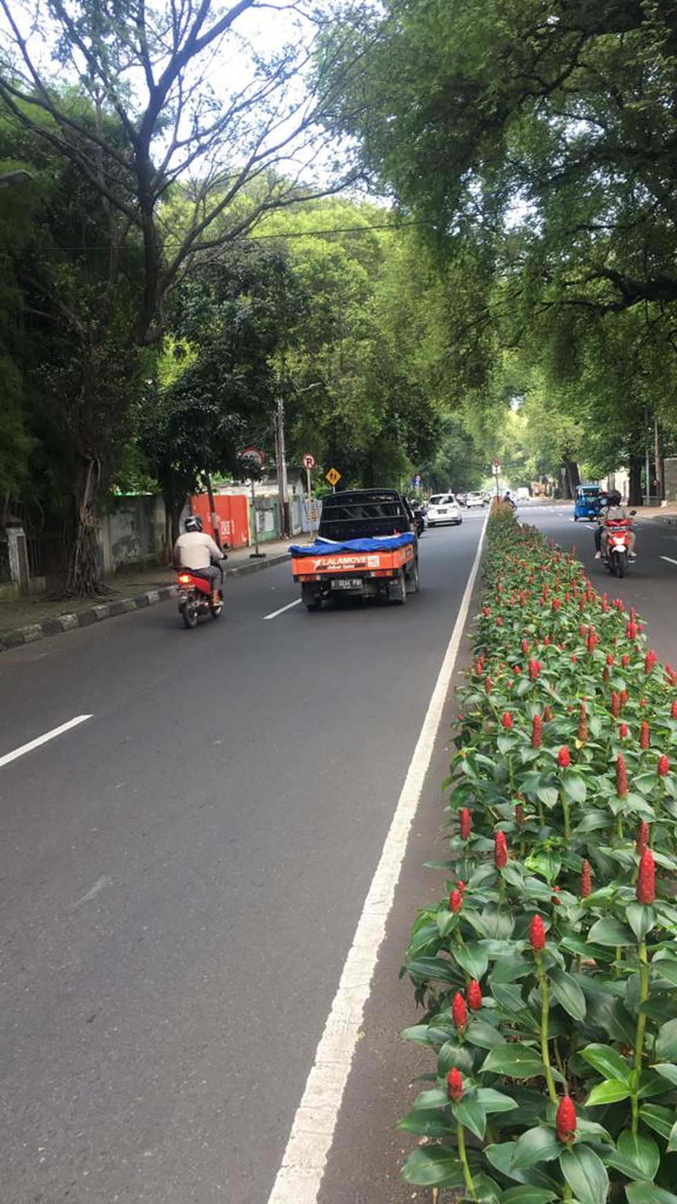 ** Kavling Jl. Teuku Umar, Menteng - Jakarta Pusat