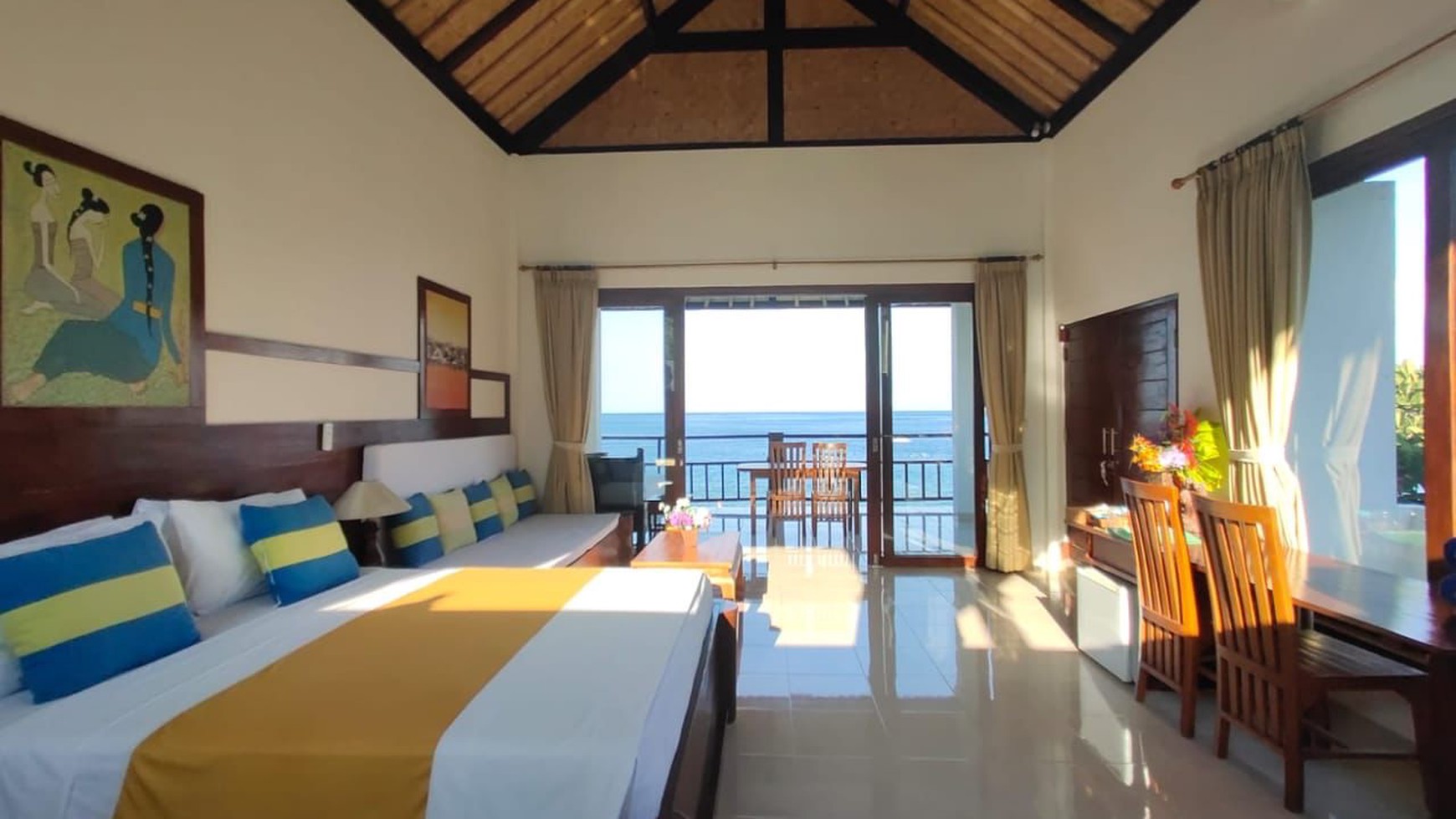 Beachfront Villa 9 Bedrooms Freehold In Amed Karang Asem