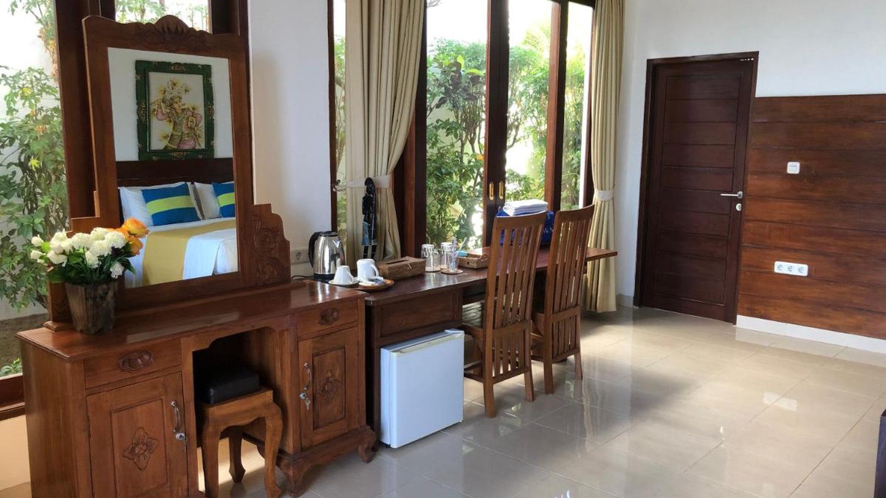 Beachfront Villa 9 Bedrooms Freehold In Amed Karang Asem