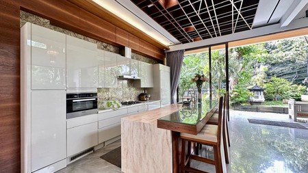 Brand New House Rumah Mewah di Kebayoran Baru