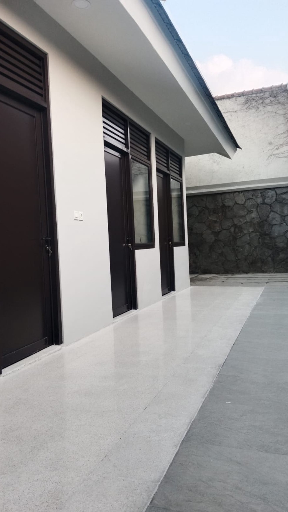 Rumah nyaman cocok buat kantor dan tempat tinggal