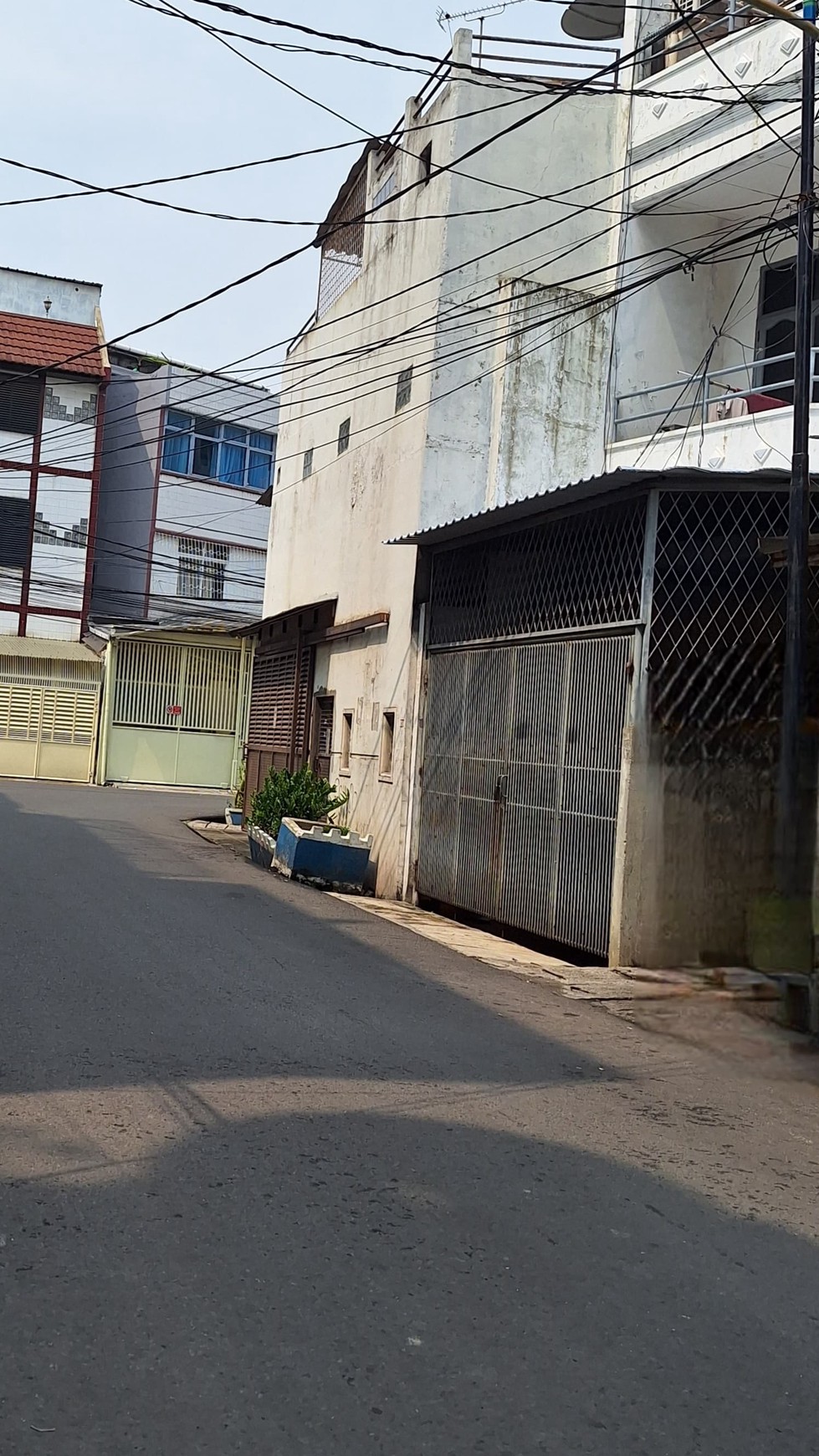 Dijual rumah hitung tanah di duri selatan