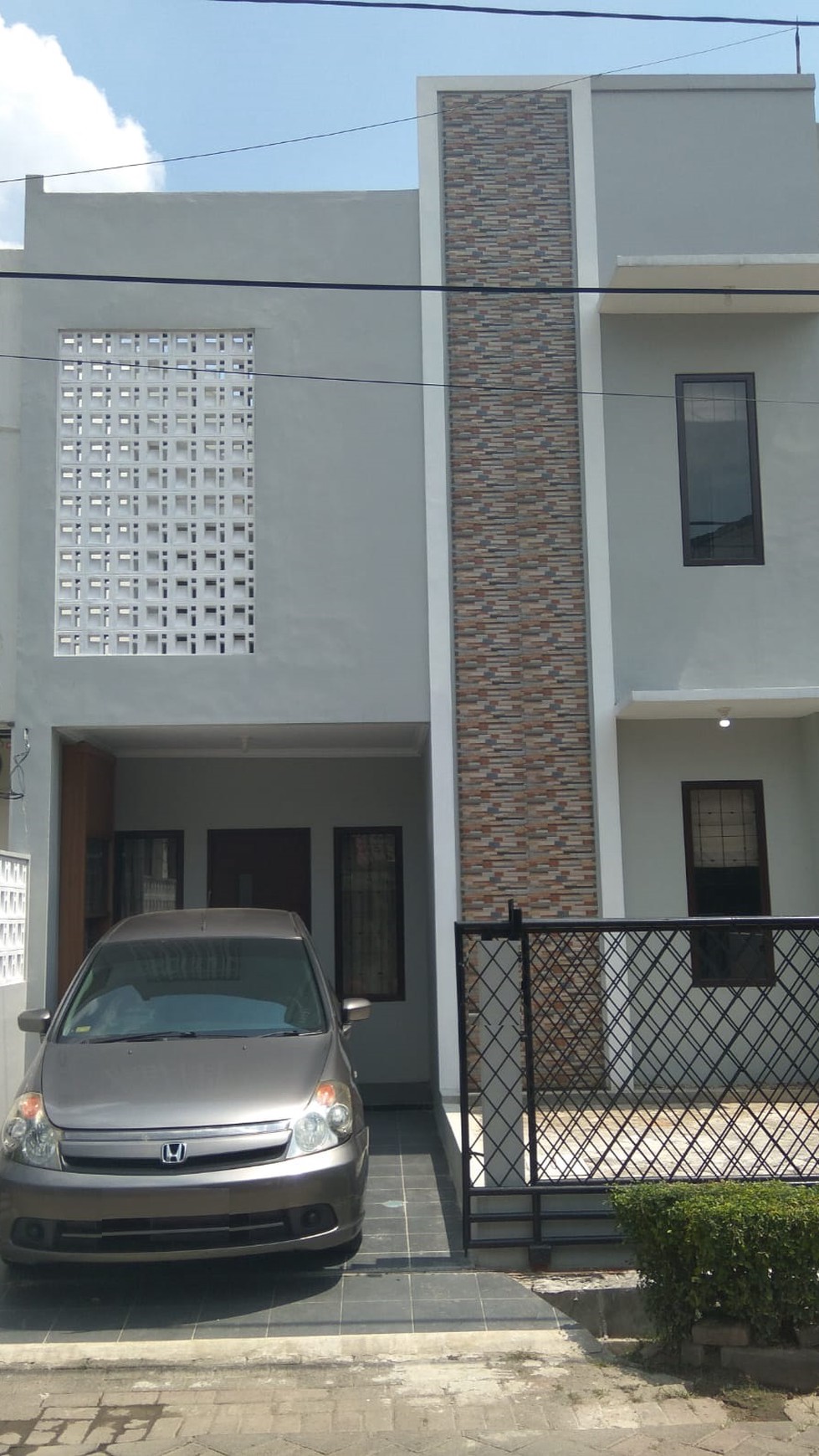 Rumah Minimalis, Bran New, sipa huni di Bintaro