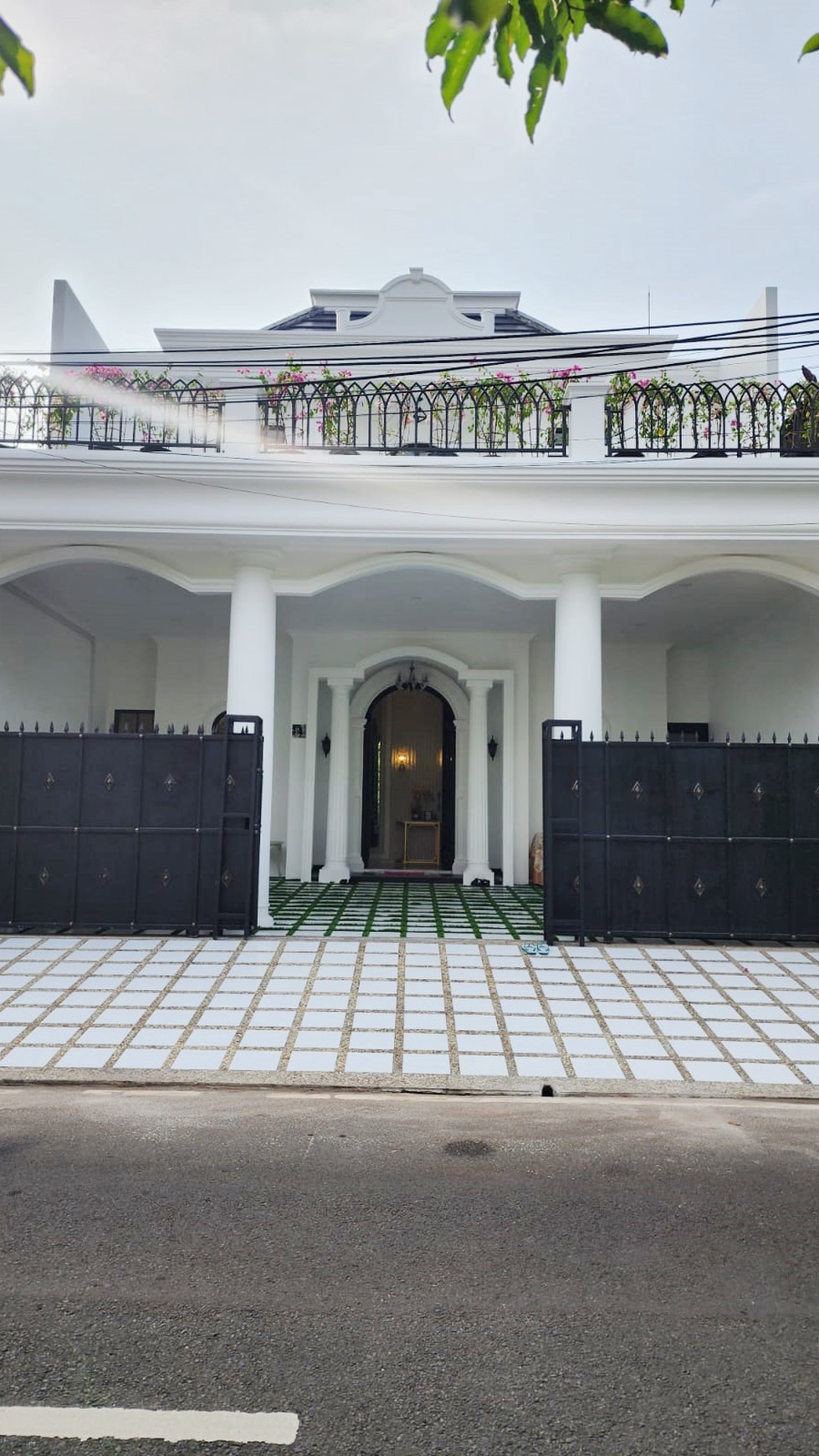 Rumah Bagus Di Gedung Pinang  Pondok Indah Jakarta Selatan