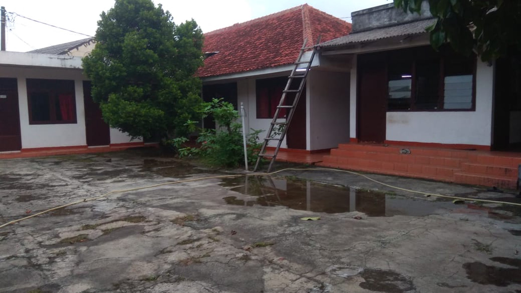 Rumah Kos-kosan Di Jl Ceger Gg Masjid Suhada Pondok Aren Tangerang Selatan