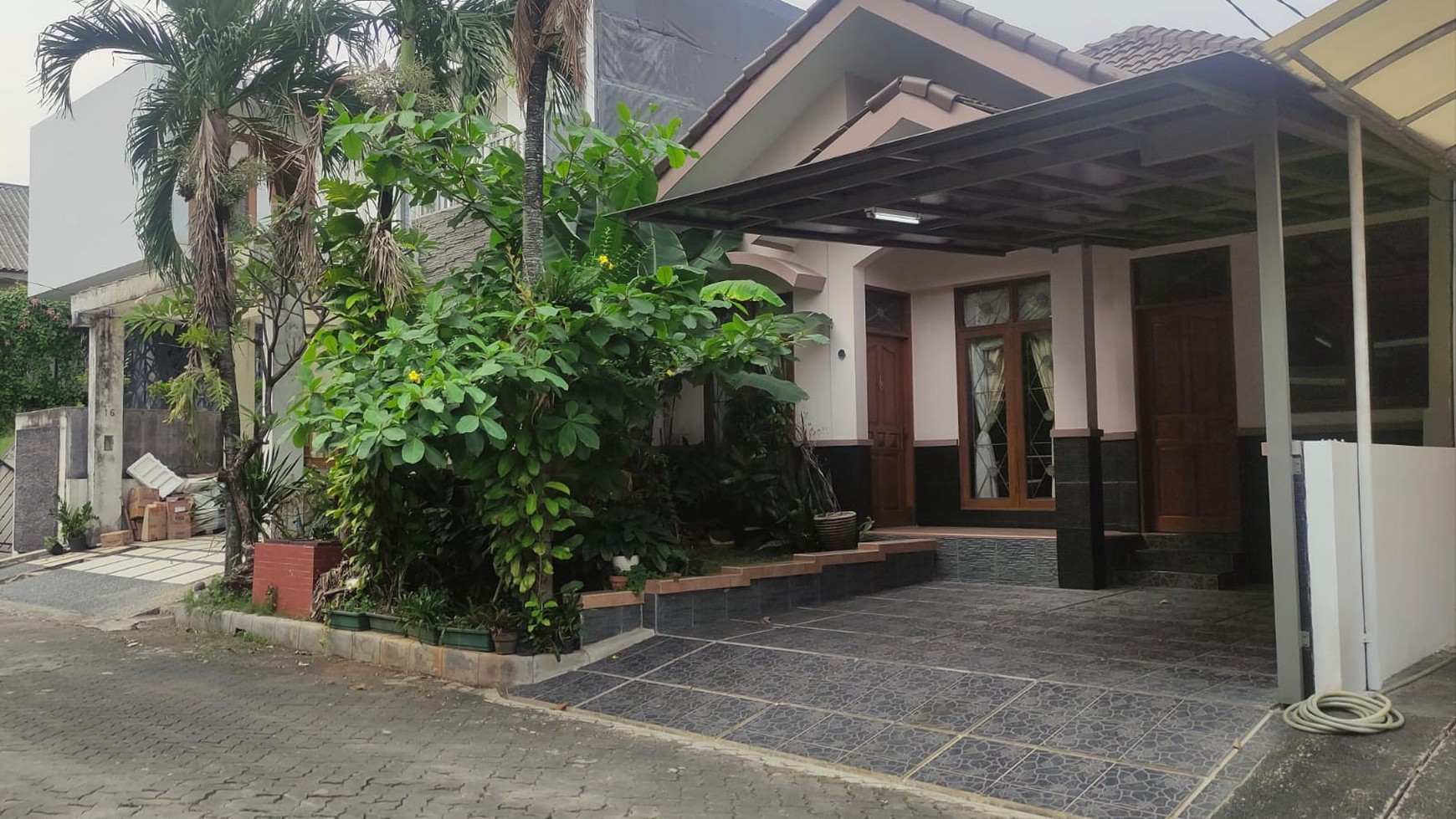 Rumah Cantik Tanah Luas Sebelah Plaza Bintaro Jaya