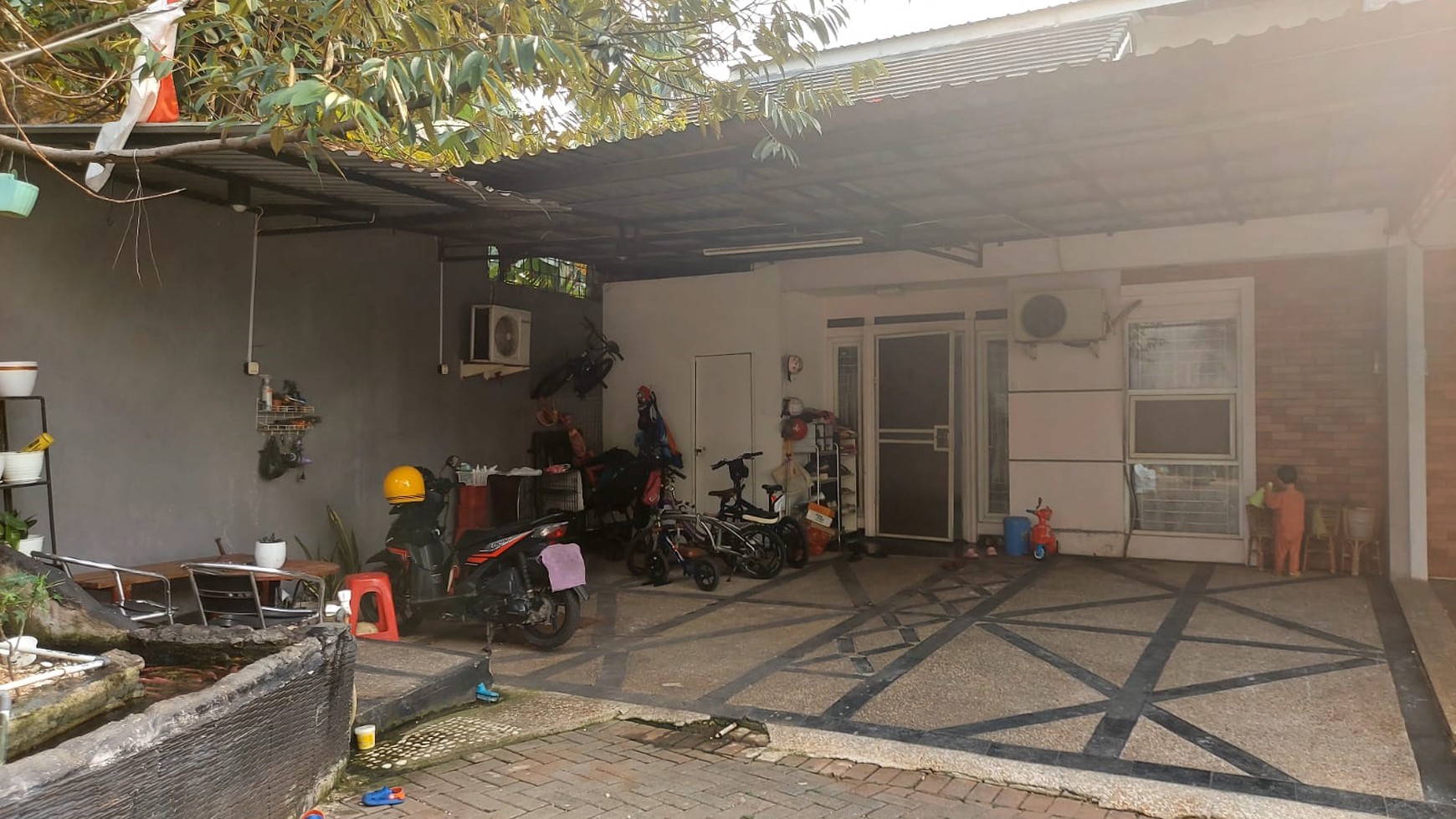 Rumah Pojok 2 Lantai dalam Cluster dan Hunian Nyaman @Ciputat