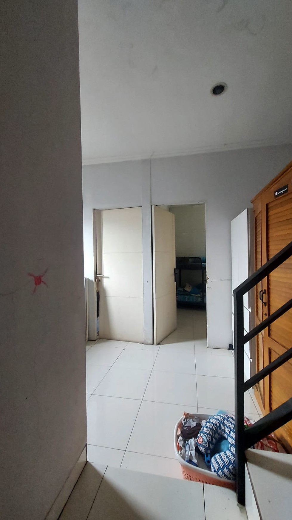 Rumah Pojok 2 Lantai dalam Cluster dan Hunian Nyaman @Ciputat