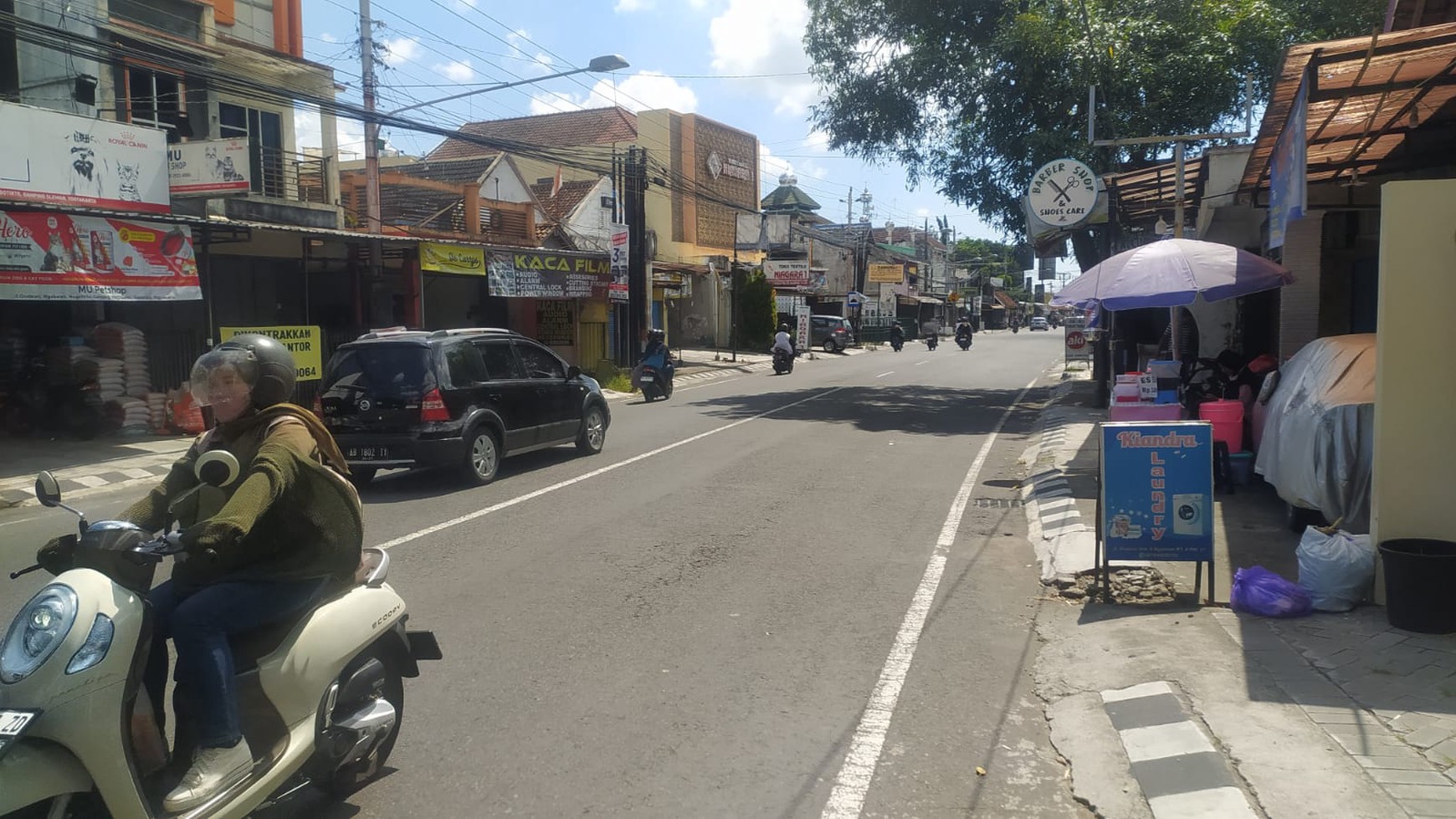 Ruko 2 Lantai Cocok Untuk Usaha/Kantor Lokasi Jl Godean Km 5