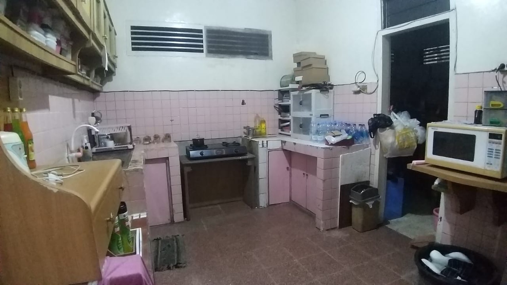 Rumah Cocok Untuk Tempat Usaha di Area Kramat Jati, Jl Raya Bogor, Jakarta Timur.